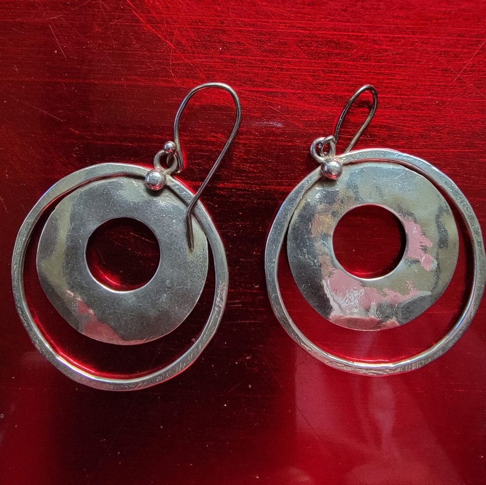 Silpada 925 SS Hammered Circle Earrings
